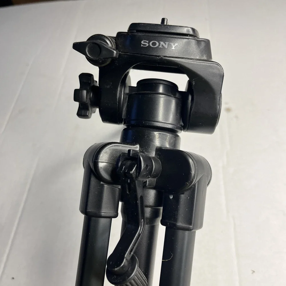 Sony VCT-R640 Video Camera Tripod Adjustable Legs